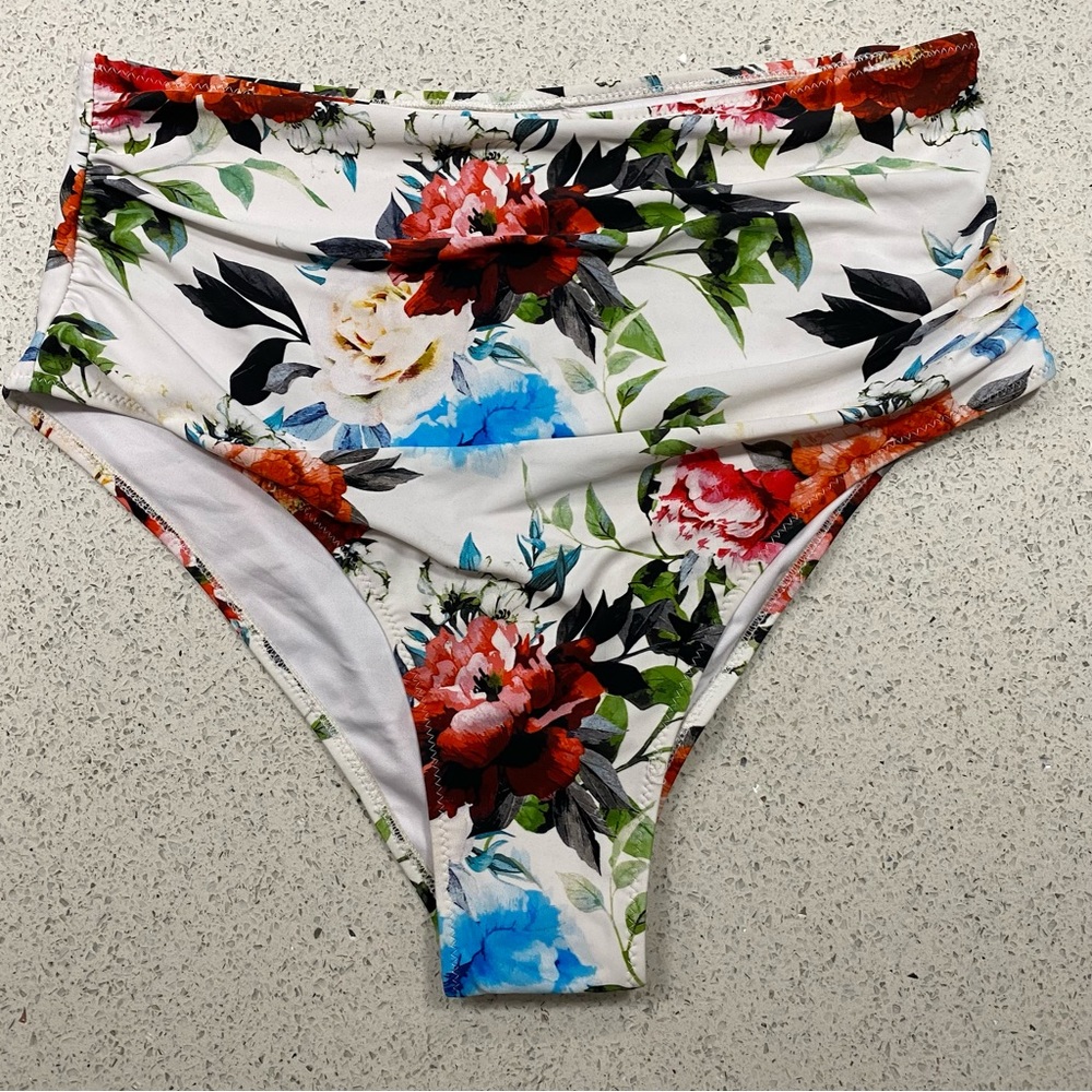 Off Shoulder Ruffle High Rised Bikini w/ extra bottoms - Picture 9 of 16